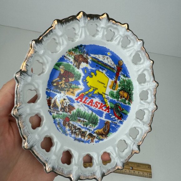 Vtg Alaska USA Souvenir Decorative Plate Dish Gold Accent Imagery Wildlife 7inch - Picture 4 of 12